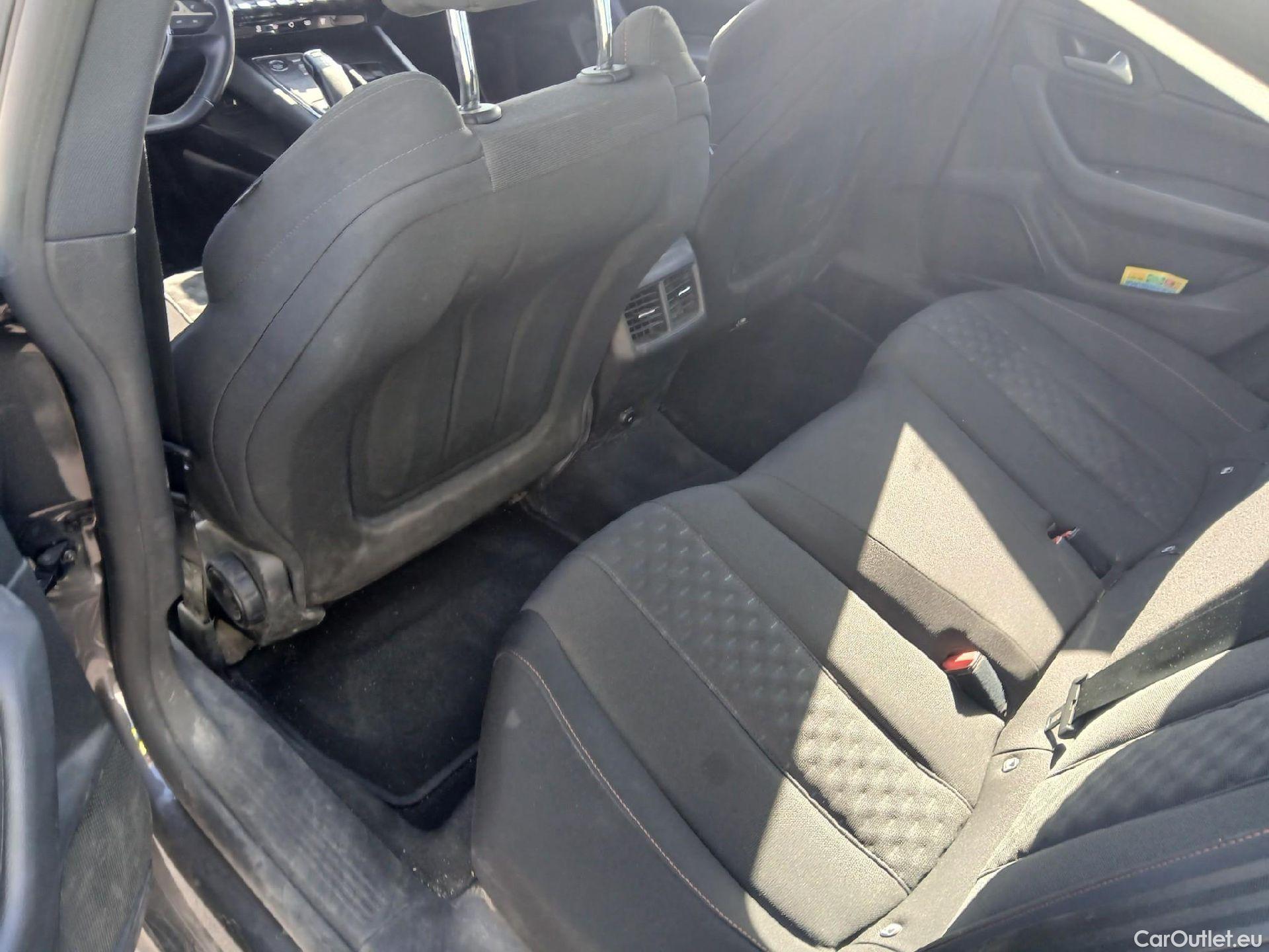  Peugeot  508 PEUGEOT  / 2018 / 5P / berlina con portón 5P Business Line BlueHDi 130 EAT8 (AC) #5