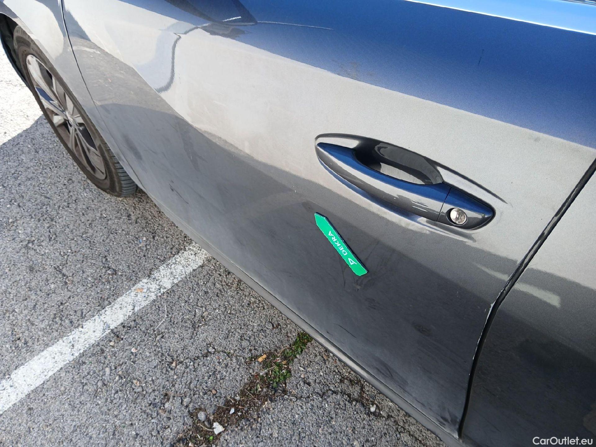  Peugeot  508 PEUGEOT  / 2018 / 5P / berlina con portón 5P Business Line BlueHDi 130 EAT8 (AC) #13