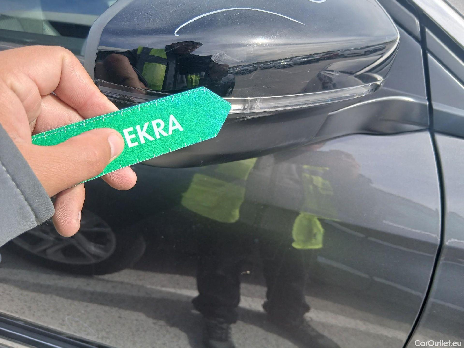  Peugeot  3008 PEUGEOT  Hybrid / 2020 / 5P / todoterreno 225 e-EAT8 Allure (AC2) #49