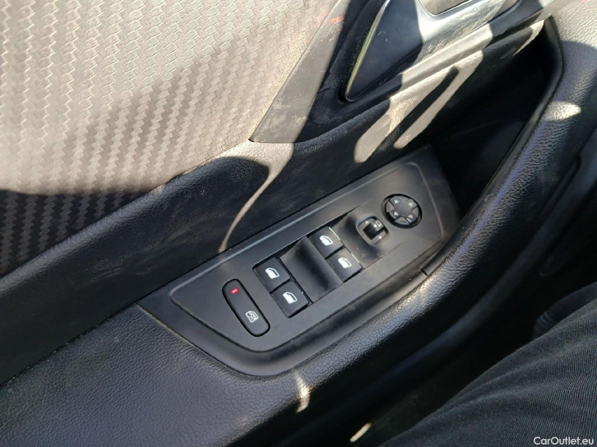  Peugeot  508 PEUGEOT  / 2018 / 5P / berlina con portón 5P Business Line BlueHDi 130 EAT8 (AC) #3