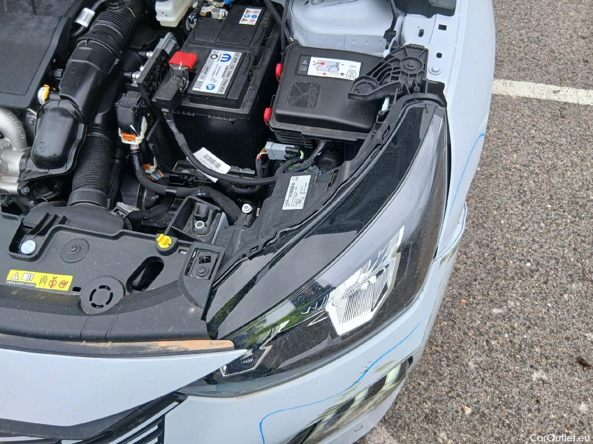  Peugeot  208  Allure 1.2 Puretech 100CV MT6 6E #7