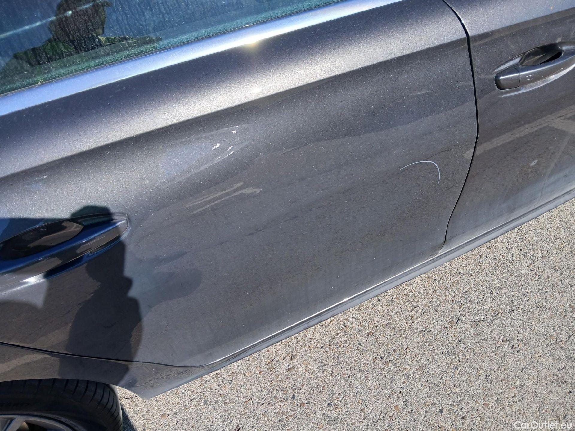  Peugeot  508 PEUGEOT  / 2018 / 5P / berlina con portón 5P Business Line BlueHDi 130 EAT8 (AC) #24