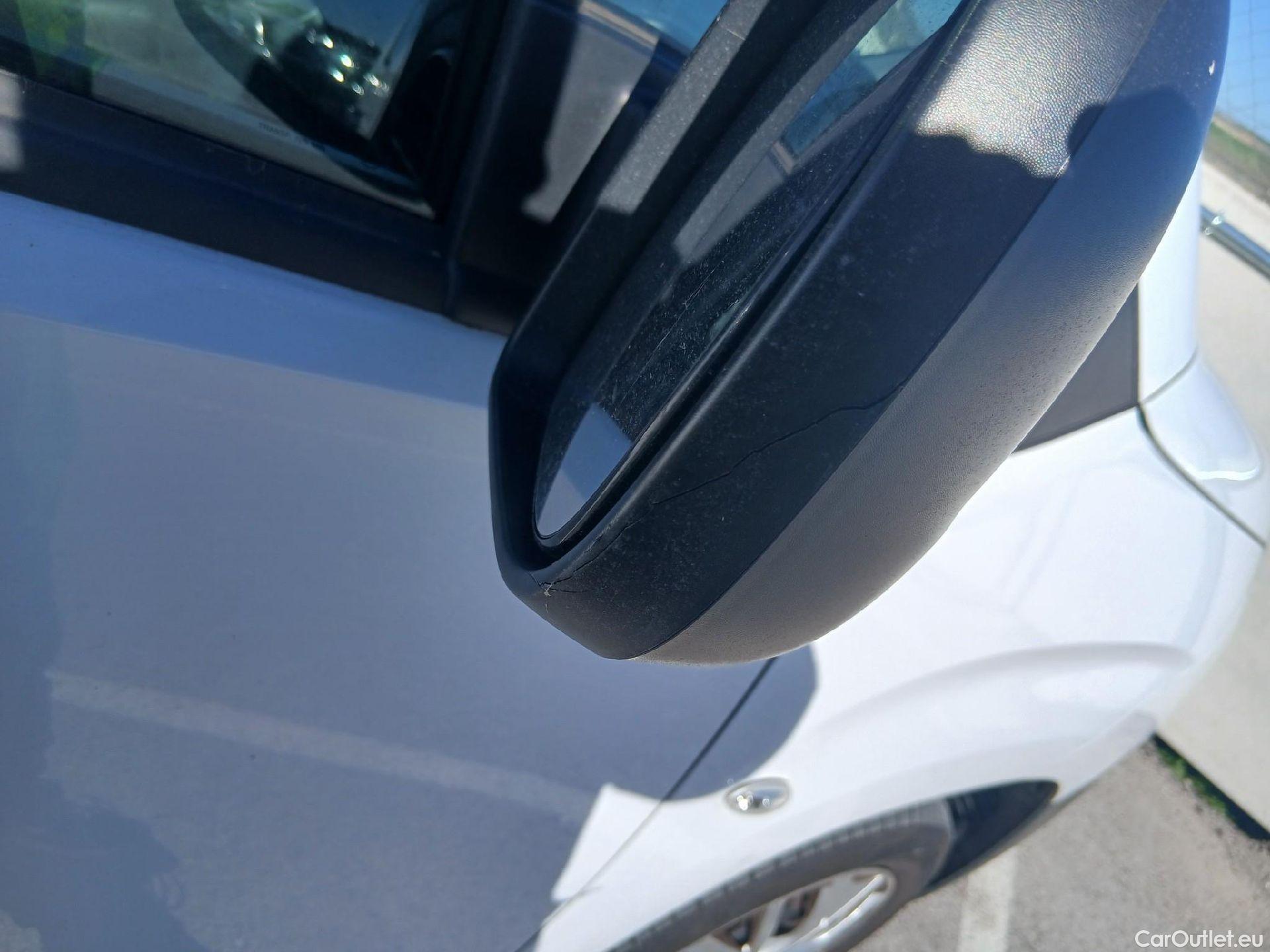  Citroen  Berlingo CITROEN  / 2018 / 4P / combi Talla M BlueHDi 100 S&S LIVE PACK BUSINE #23