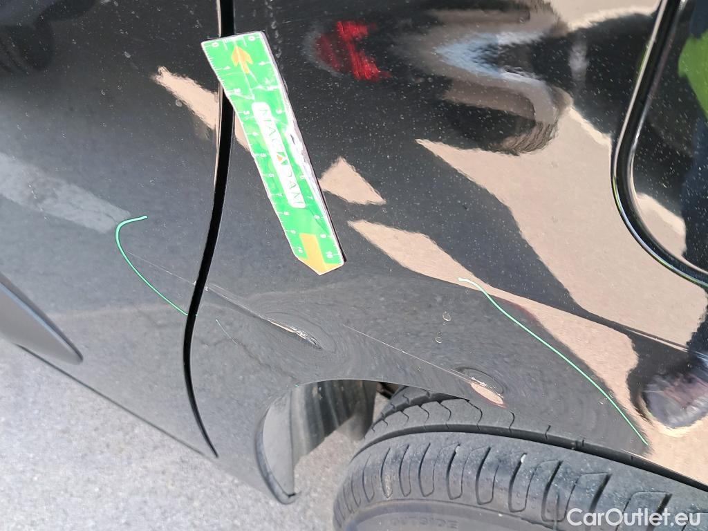  Citroen  Berlingo CITROEN  / 2018 / 5P / monovolumen compacto Talla M BlueHDi 100 S&S FEEL PACK #25