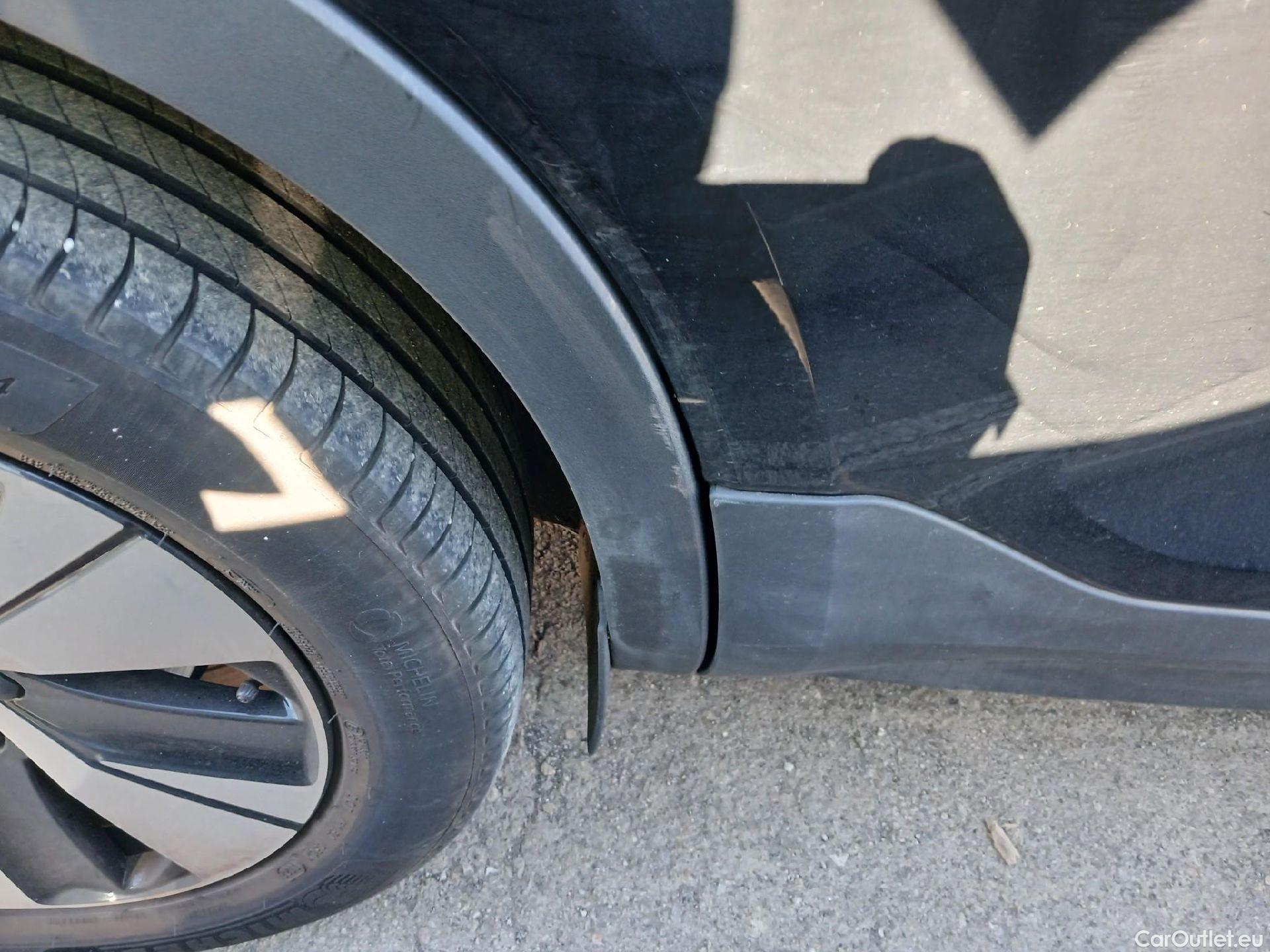  Volvo  XC 40 VOLVO XC40 / 2017 / 5P / todoterreno 1.5 T4 Twin Recharge Inscription Ex Auto #21