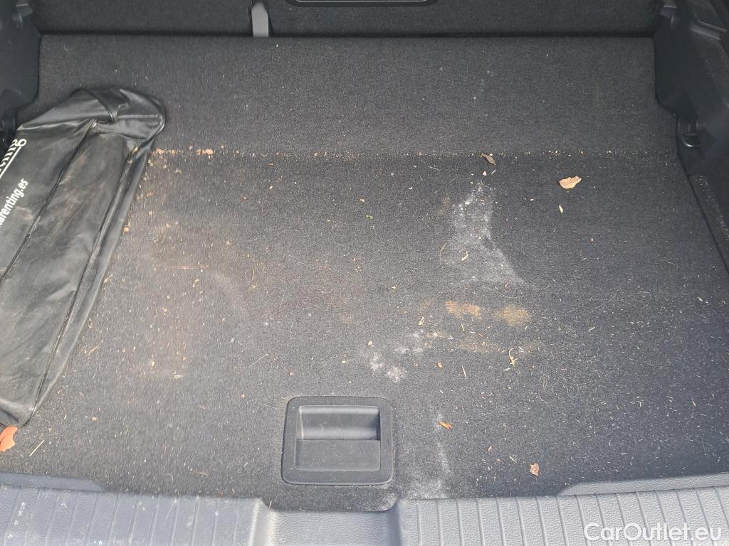  Volkswagen  T-ROC VOLKSWAGEN  / 2021 / 5P / todoterreno Life 2.0 TDI 85kW (115CV) (AC4) #21