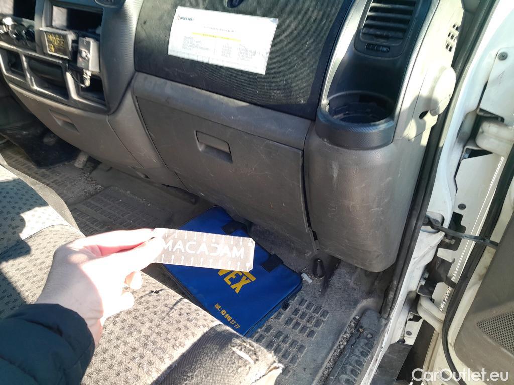  Nissan  Cabstar NISSAN  VU 2p 3G chasis cabina 35.13/3 Básico AA Cabina Abatible L #PLATAFORMA + CESTA ELEVADORA MOVEX# #39