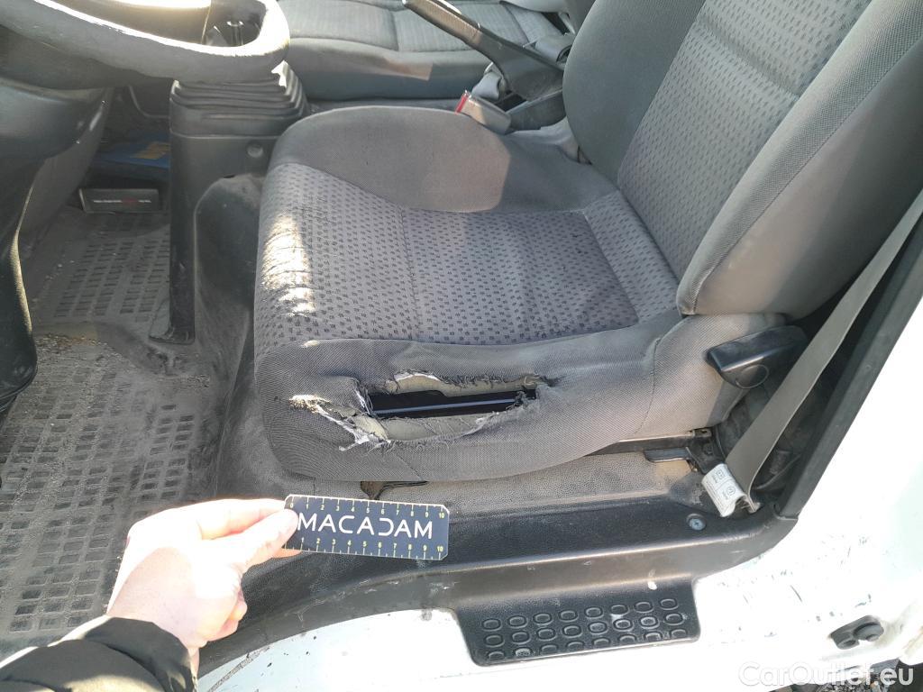  Nissan  Cabstar NISSAN  VU 2p 3G chasis cabina 35.13/3 Básico AA Cabina Abatible L #PLATAFORMA + CESTA ELEVADORA MOVEX# #8