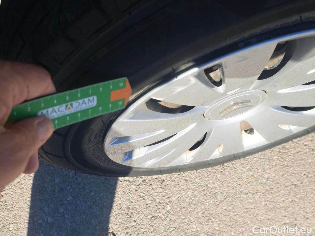  Citroen  Berlingo CITROEN  / 2015 / 4P / furgón derivado de turismo Electric Club #35