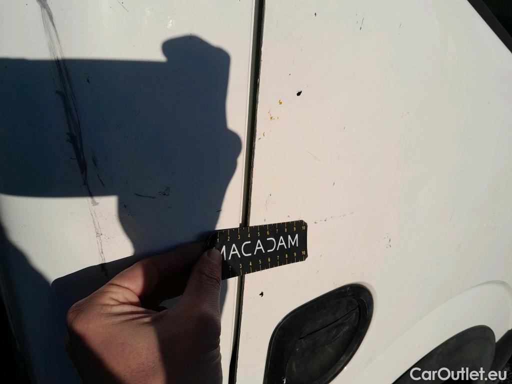  Nissan  Cabstar NISSAN  VU 2p 3G chasis cabina 35.13/3 Básico AA Cabina Abatible L #PLATAFORMA + CESTA ELEVADORA MOVEX# #19