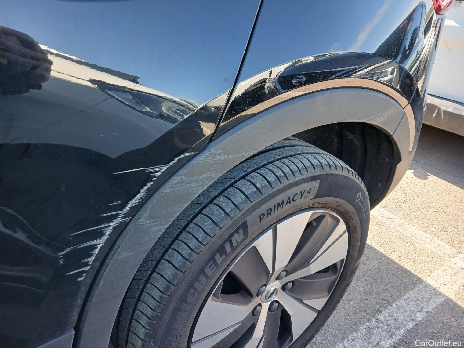  Volvo  XC 40 VOLVO XC40 / 2017 / 5P / todoterreno 1.5 T4 Twin Recharge Inscription Ex Auto #9