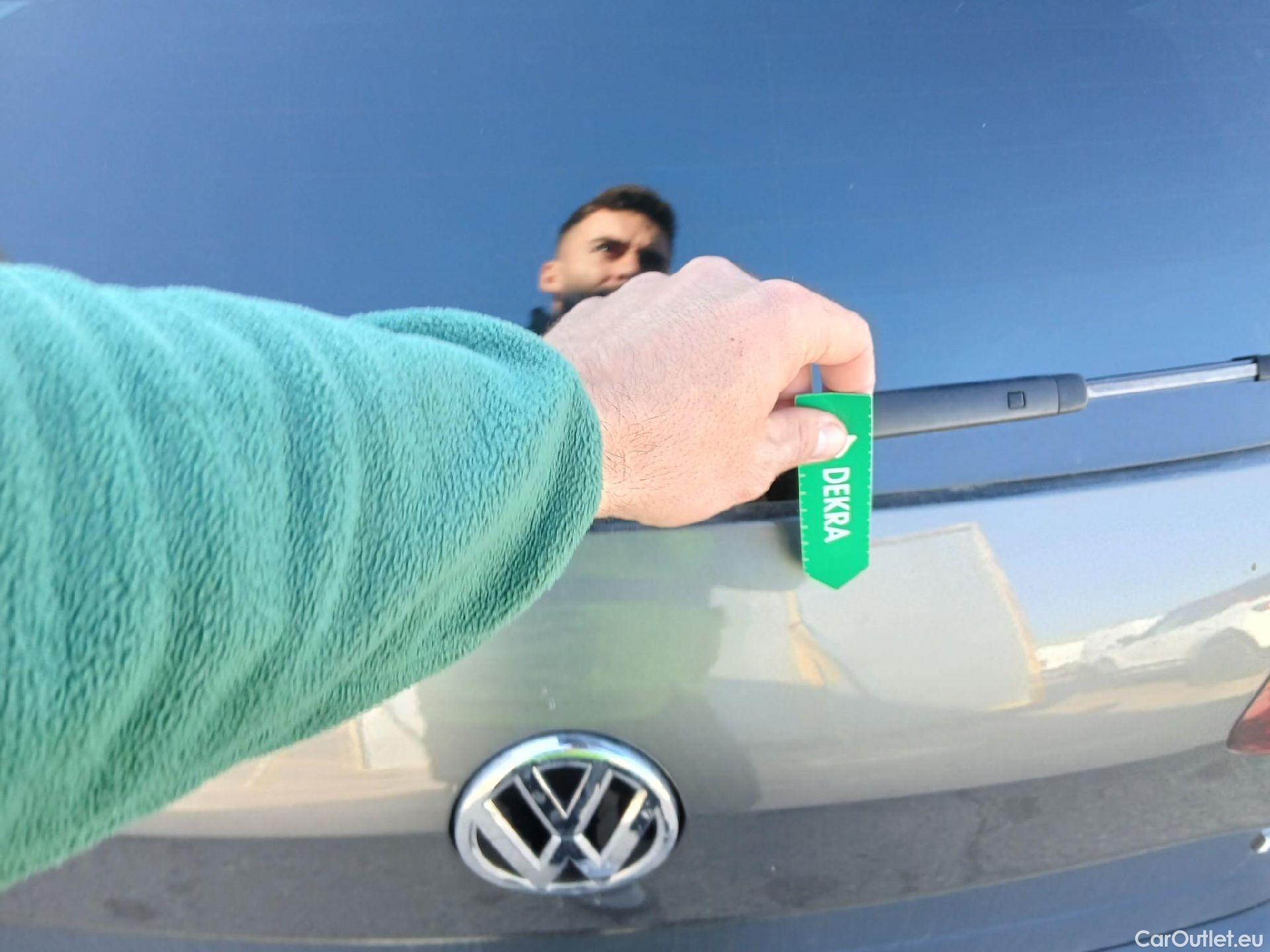  Volkswagen  Golf  VOLKSWAGEN / 2016 / 5P / berlina con portón Advance 1.5 TSI EVO 96kW (130CV) DSG #16