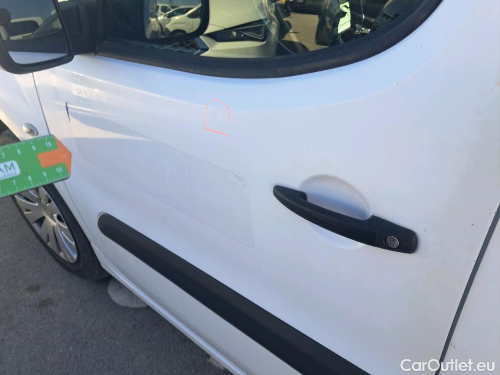  Citroen  Berlingo CITROEN  / 2015 / 4P / furgón derivado de turismo Electric Club #42