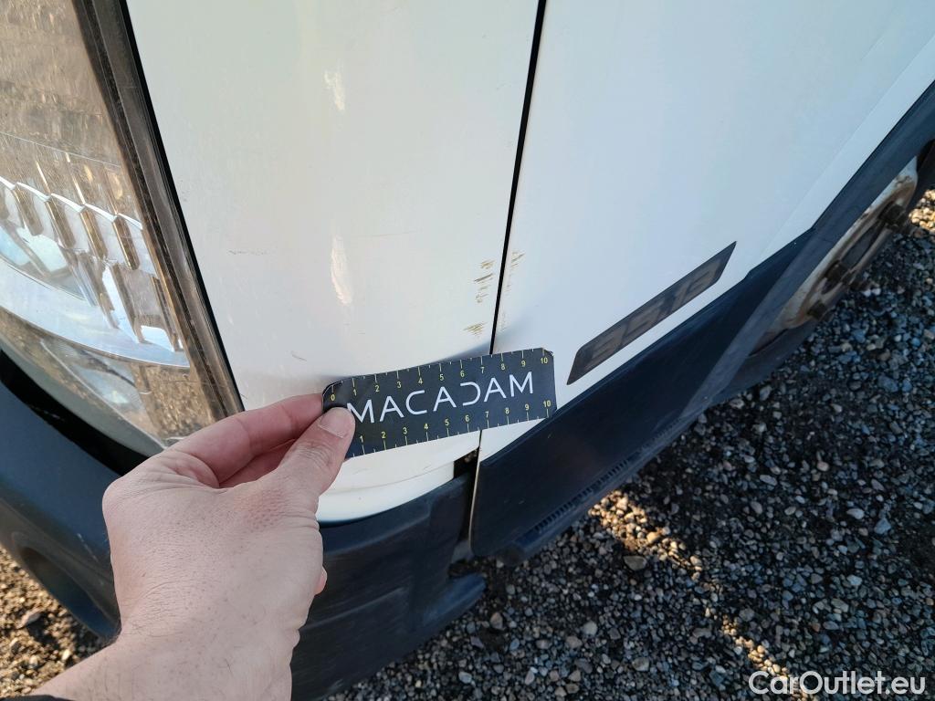  Nissan  Cabstar NISSAN  VU 2p 3G chasis cabina 35.13/3 Básico AA Cabina Abatible L #PLATAFORMA + CESTA ELEVADORA MOVEX# #34