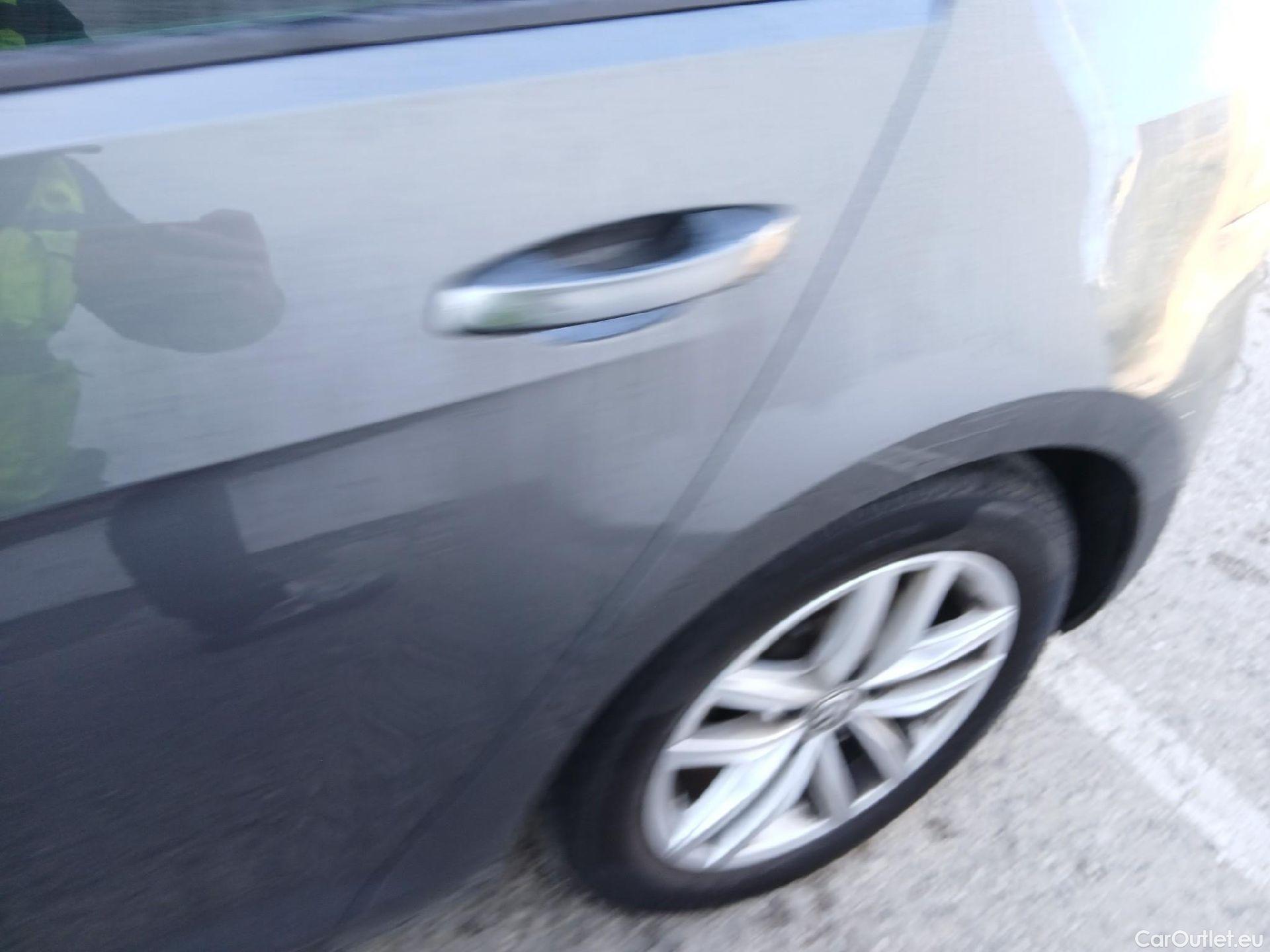  Volkswagen  Golf  VOLKSWAGEN / 2016 / 5P / berlina con portón Advance 1.5 TSI EVO 96kW (130CV) DSG #11