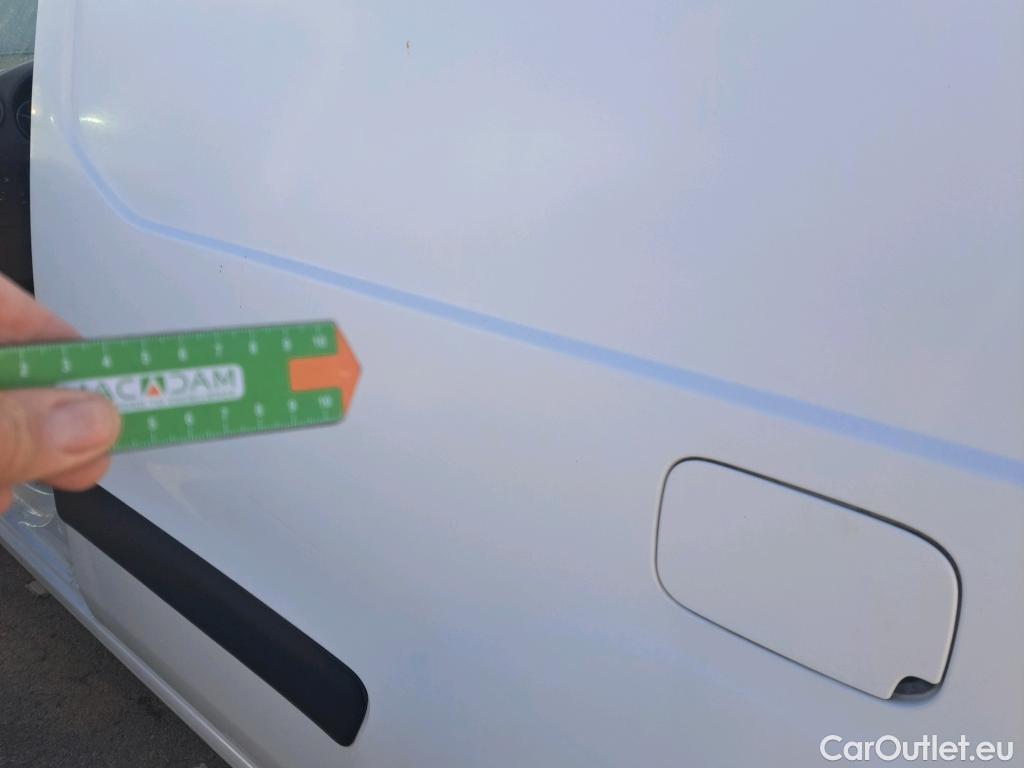  Citroen  Berlingo CITROEN  / 2015 / 4P / furgón derivado de turismo Electric Club #60