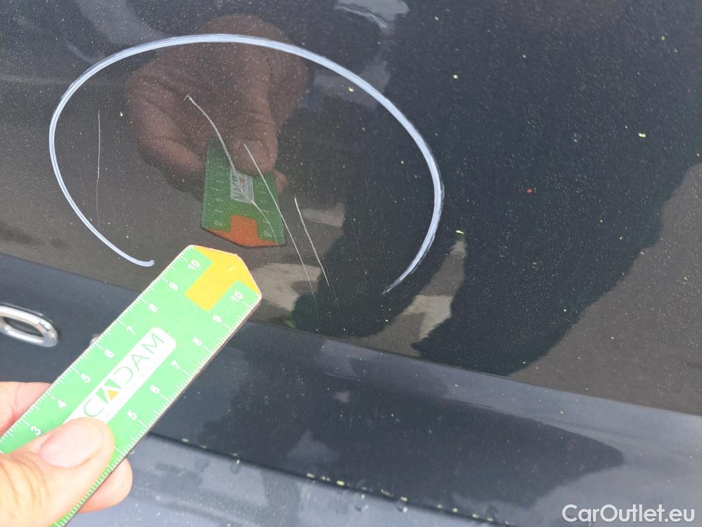  Volkswagen  T-ROC VOLKSWAGEN  / 2021 / 5P / todoterreno Life 2.0 TDI 85kW (115CV) (AC4) #2