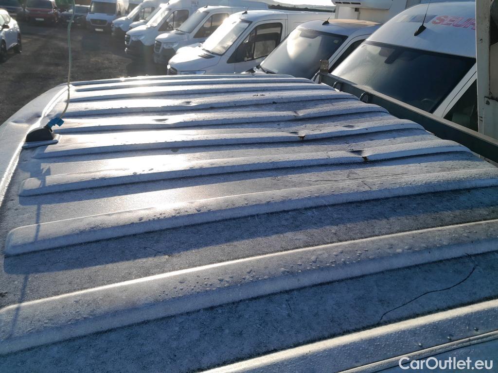  Nissan  Cabstar NISSAN  VU 2p 3G chasis cabina 35.13/3 Básico AA Cabina Abatible L #PLATAFORMA + CESTA ELEVADORA MOVEX# #1