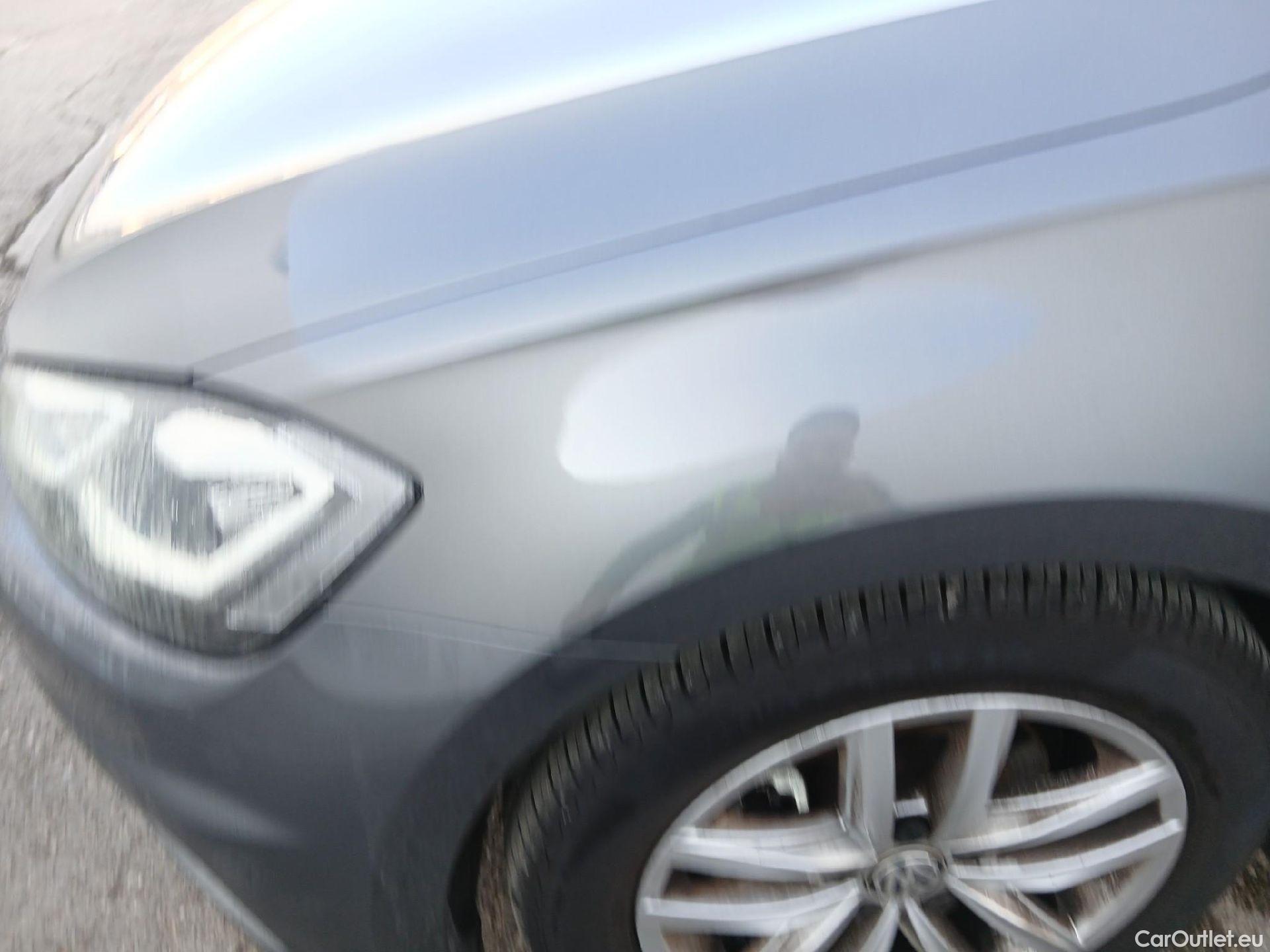  Volkswagen  Golf  VOLKSWAGEN / 2016 / 5P / berlina con portón Advance 1.5 TSI EVO 96kW (130CV) DSG #3