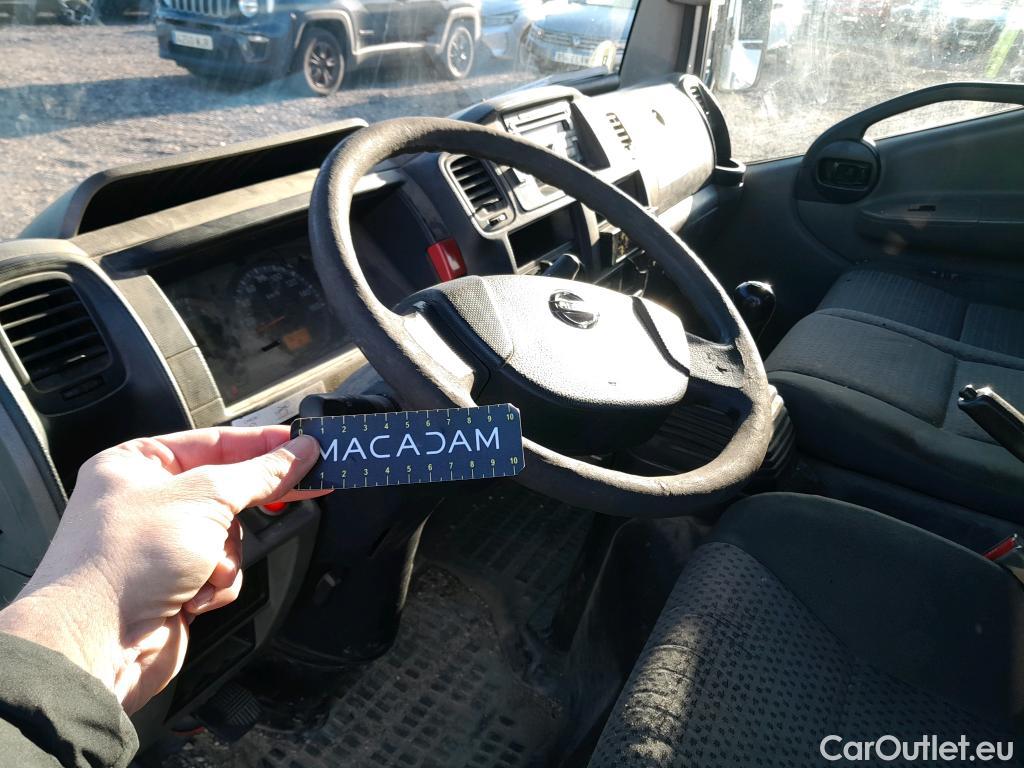  Nissan  Cabstar NISSAN  VU 2p 3G chasis cabina 35.13/3 Básico AA Cabina Abatible L #PLATAFORMA + CESTA ELEVADORA MOVEX# #41