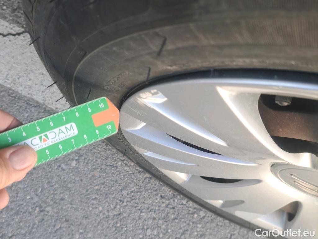  Citroen  Berlingo CITROEN  / 2015 / 4P / furgón derivado de turismo Electric Club #39