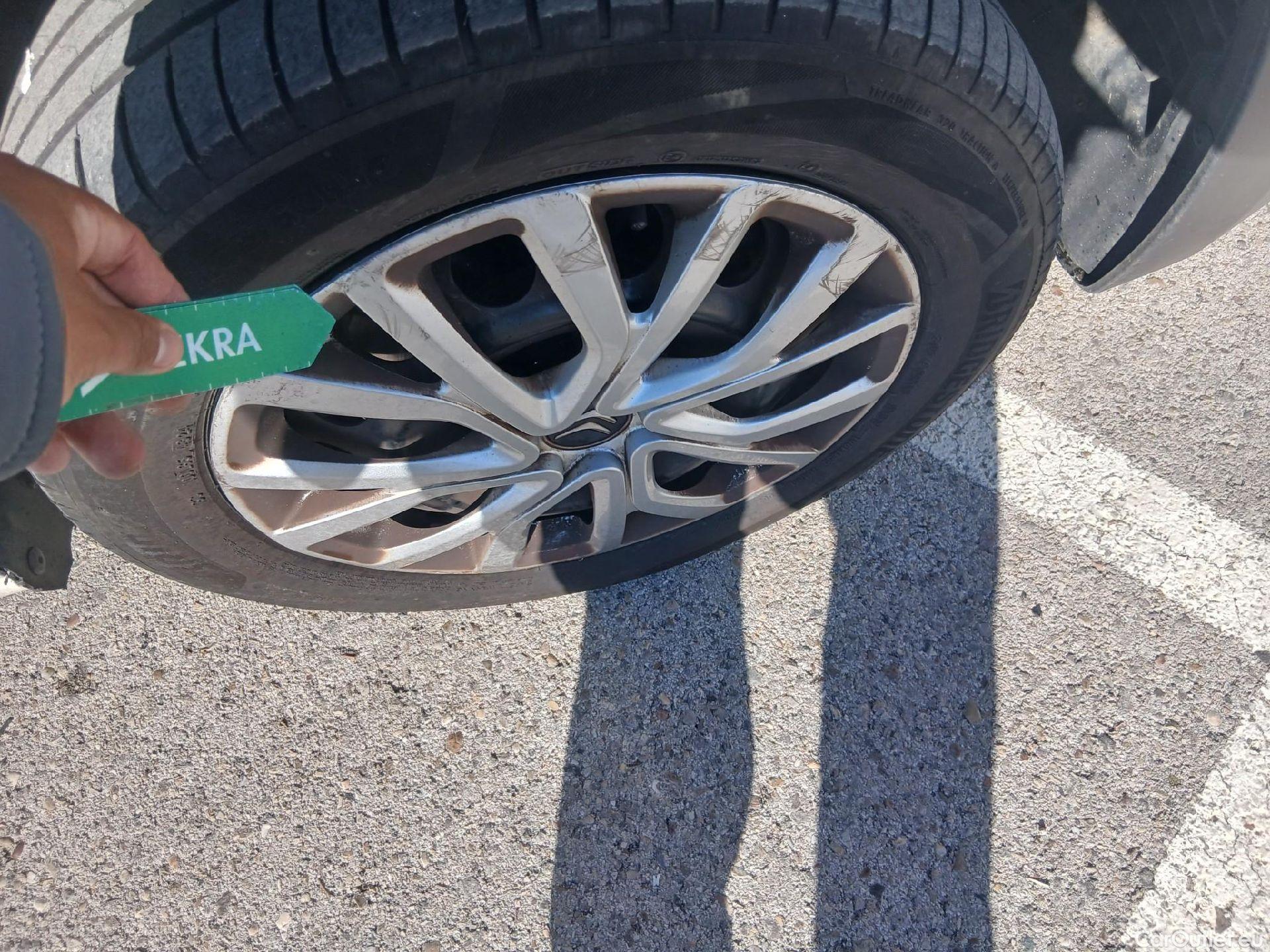  Citroen  Berlingo CITROEN  / 2018 / 4P / combi Talla M BlueHDi 100 S&S LIVE PACK BUSINE #24