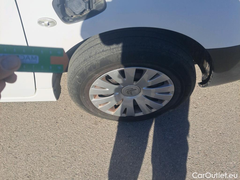  Citroen  Berlingo CITROEN  / 2015 / 4P / furgón derivado de turismo Electric Club #40