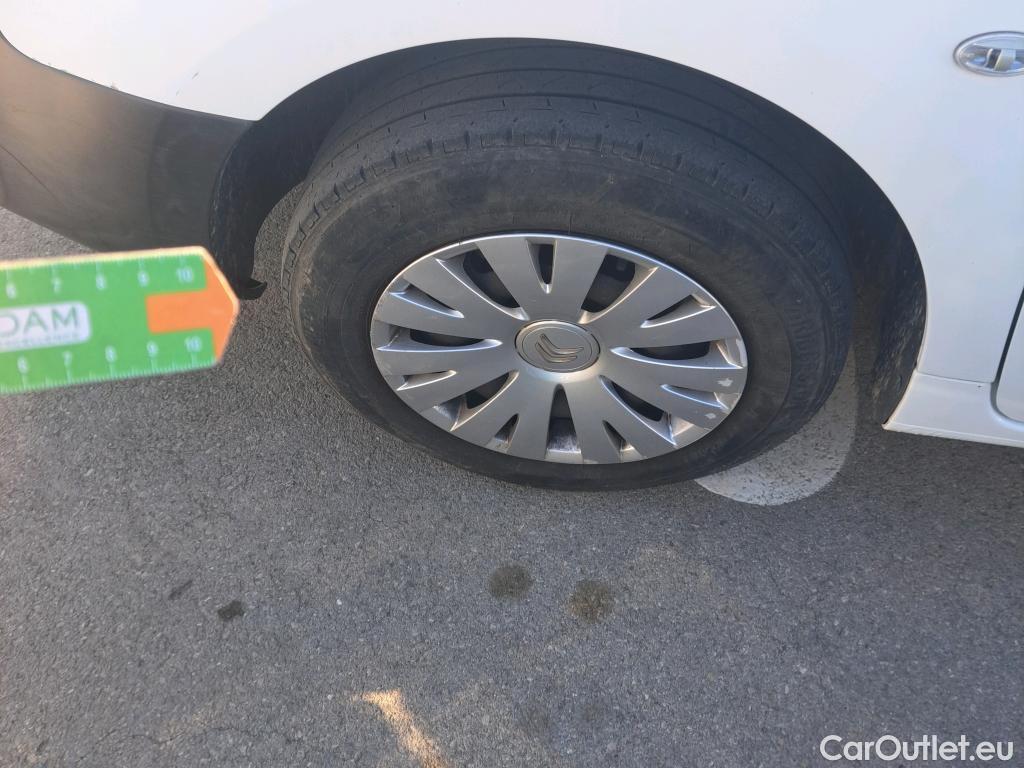  Citroen  Berlingo CITROEN  / 2015 / 4P / furgón derivado de turismo Electric Club #36