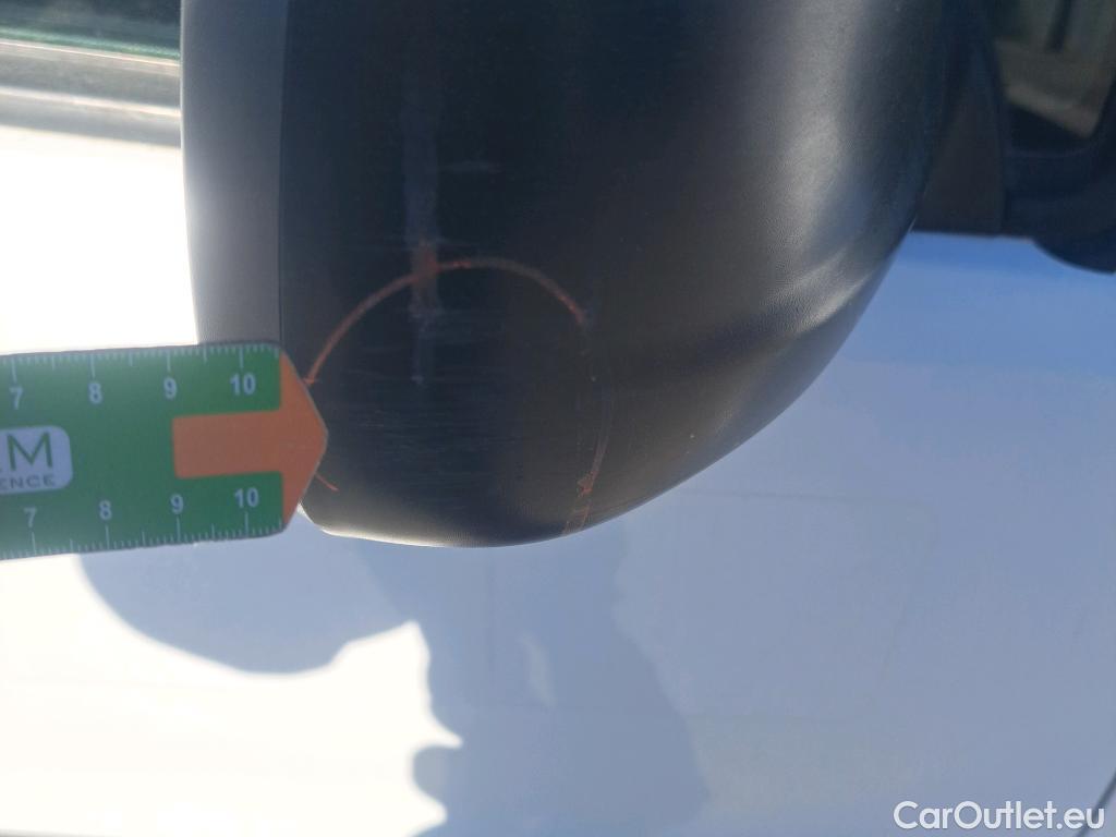  Citroen  Berlingo CITROEN  / 2015 / 4P / furgón derivado de turismo Electric Club #48