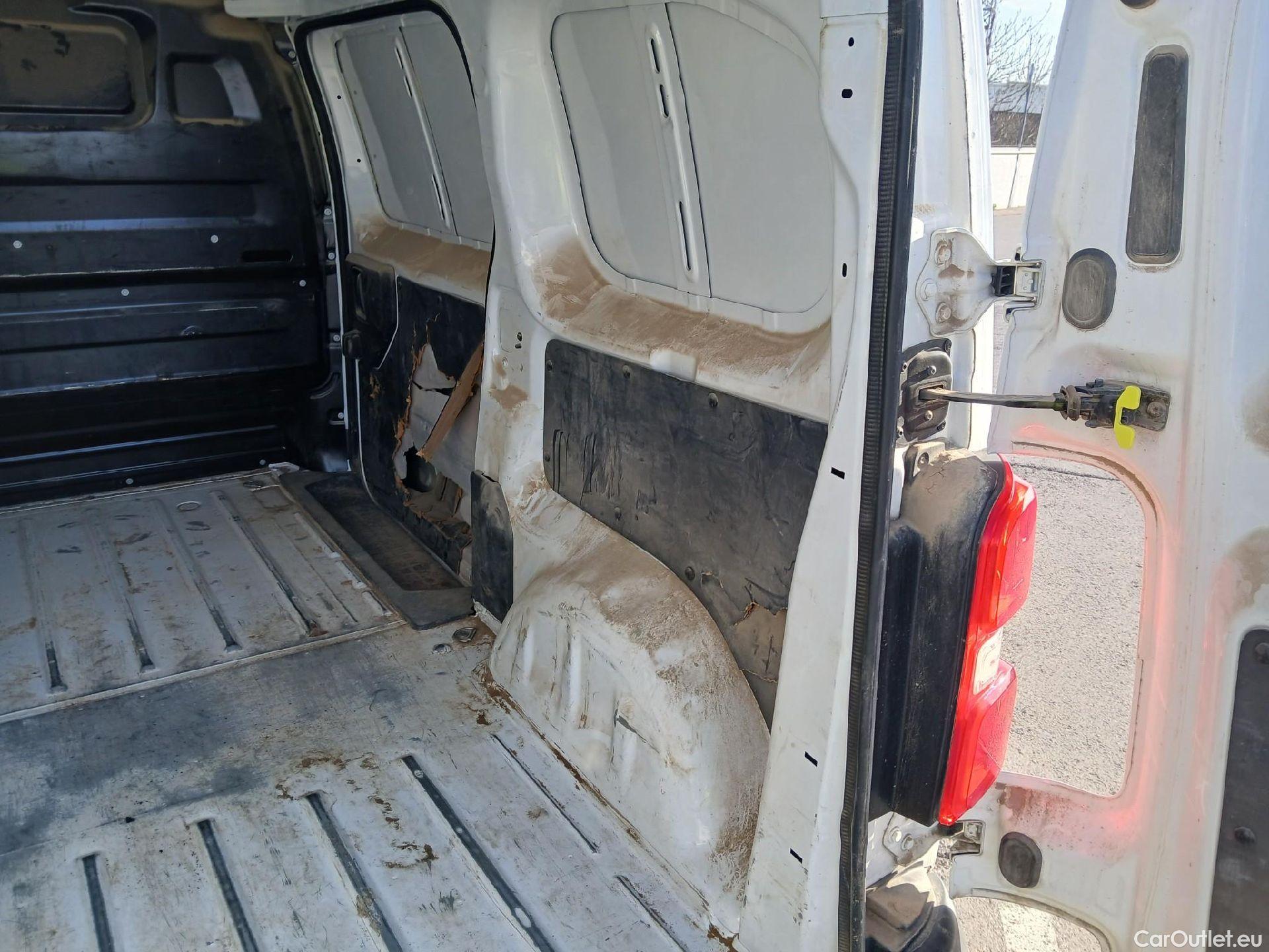  Opel  Vivaro OPEL  / 2019 / 4P / furgón 1.5 Diésel 74kW (100CV) M Std Express (AC2) #9