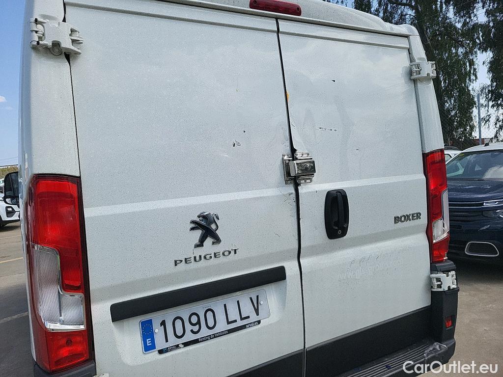  Peugeot  Boxer PEUGEOT  / 2014 / 4P / furgón Pack 330 L1 H1 BHDI 88kW(120CV) S&S 6 V. #32