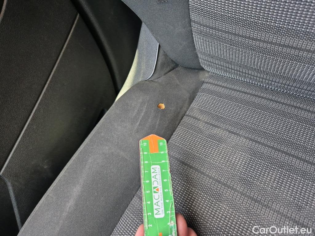  Opel  Combo OPEL  Life / 2018 / 5P / monovolumen compacto 1.5 TD 56kW (75CV) Selective L #6