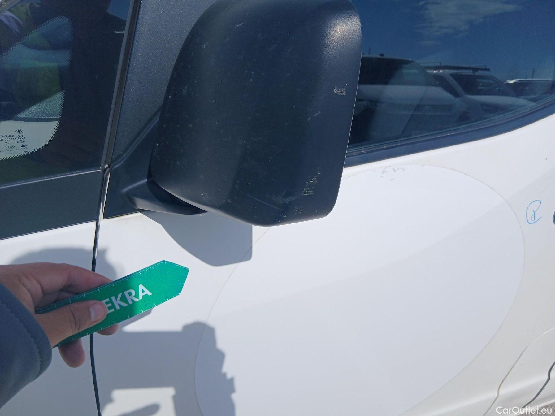  Nissan  NV200 NISSAN  VU 5p 1G furgón 1.5dCi 66kW (90CV) COMFORT #35