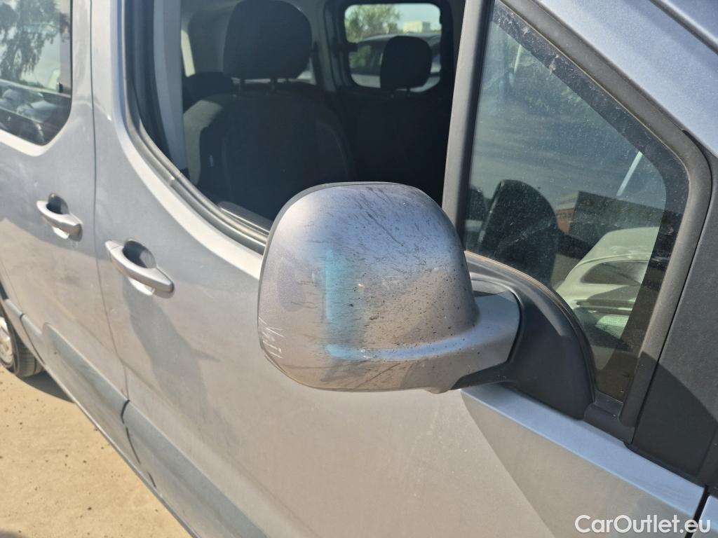  Peugeot  RIFTER PEUGEOT  / 2018 / 5P / monovolumen compacto Active Nav+ Long BlueHDi 73kW #18