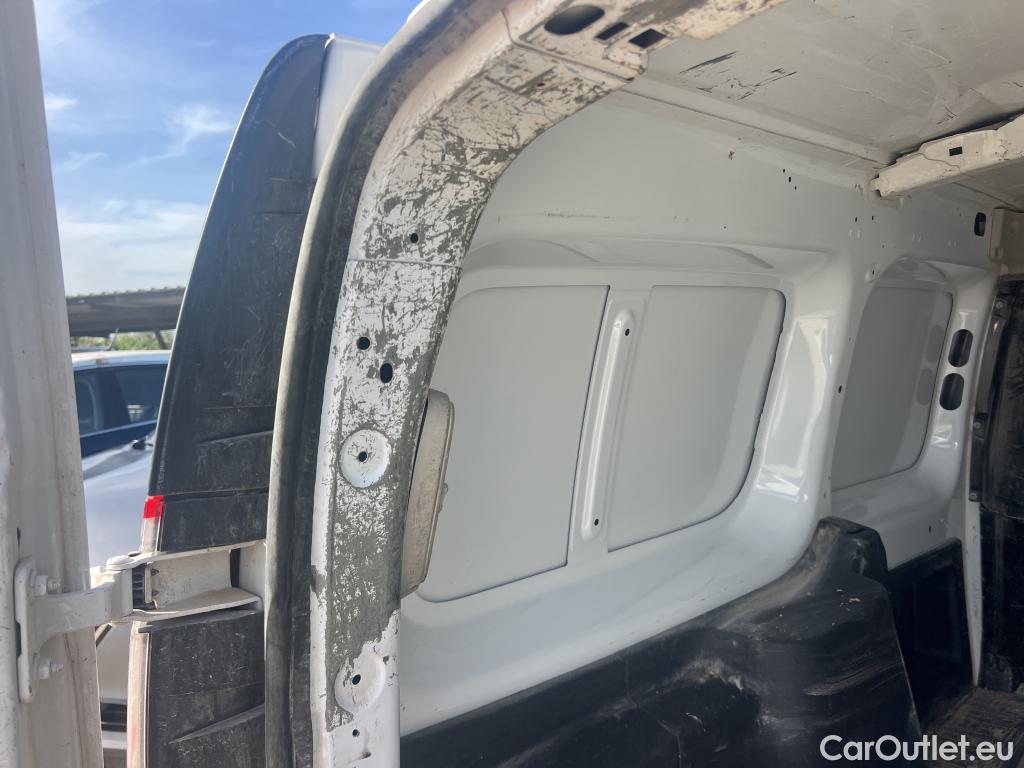  Nissan  NV200 NISSAN NV250 / 2019 / 4P / furgón 2pl 1.5dCi 70 kW (95CV) L2H1 ÓPTIMA #12