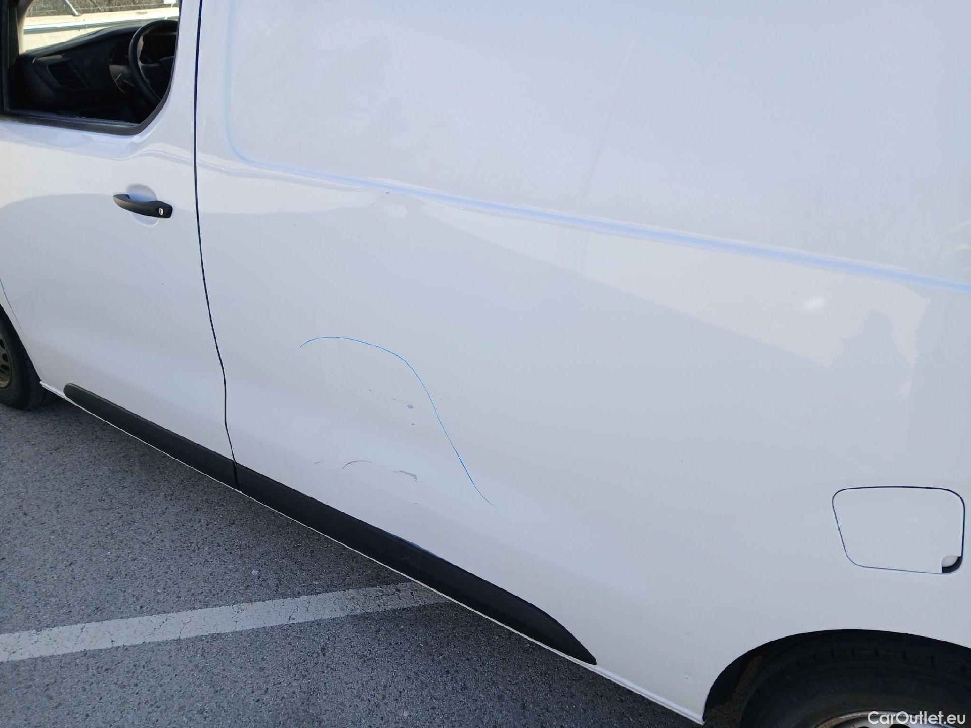  Opel  Vivaro OPEL  / 2019 / 4P / furgón 1.5 Diésel 74kW (100CV) M Std Express (AC2) #30