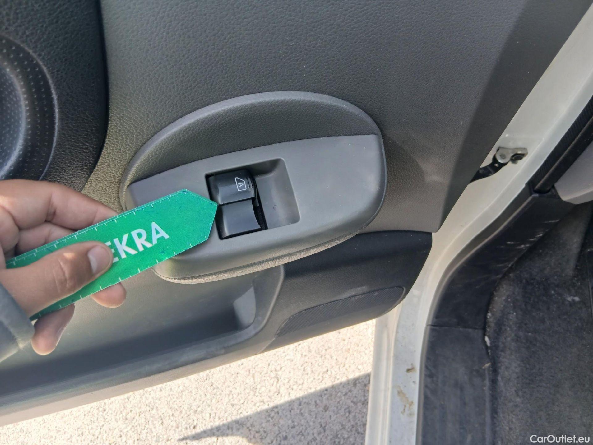  Nissan  NV200 NISSAN  VU 5p 1G furgón 1.5dCi 66kW (90CV) COMFORT #12