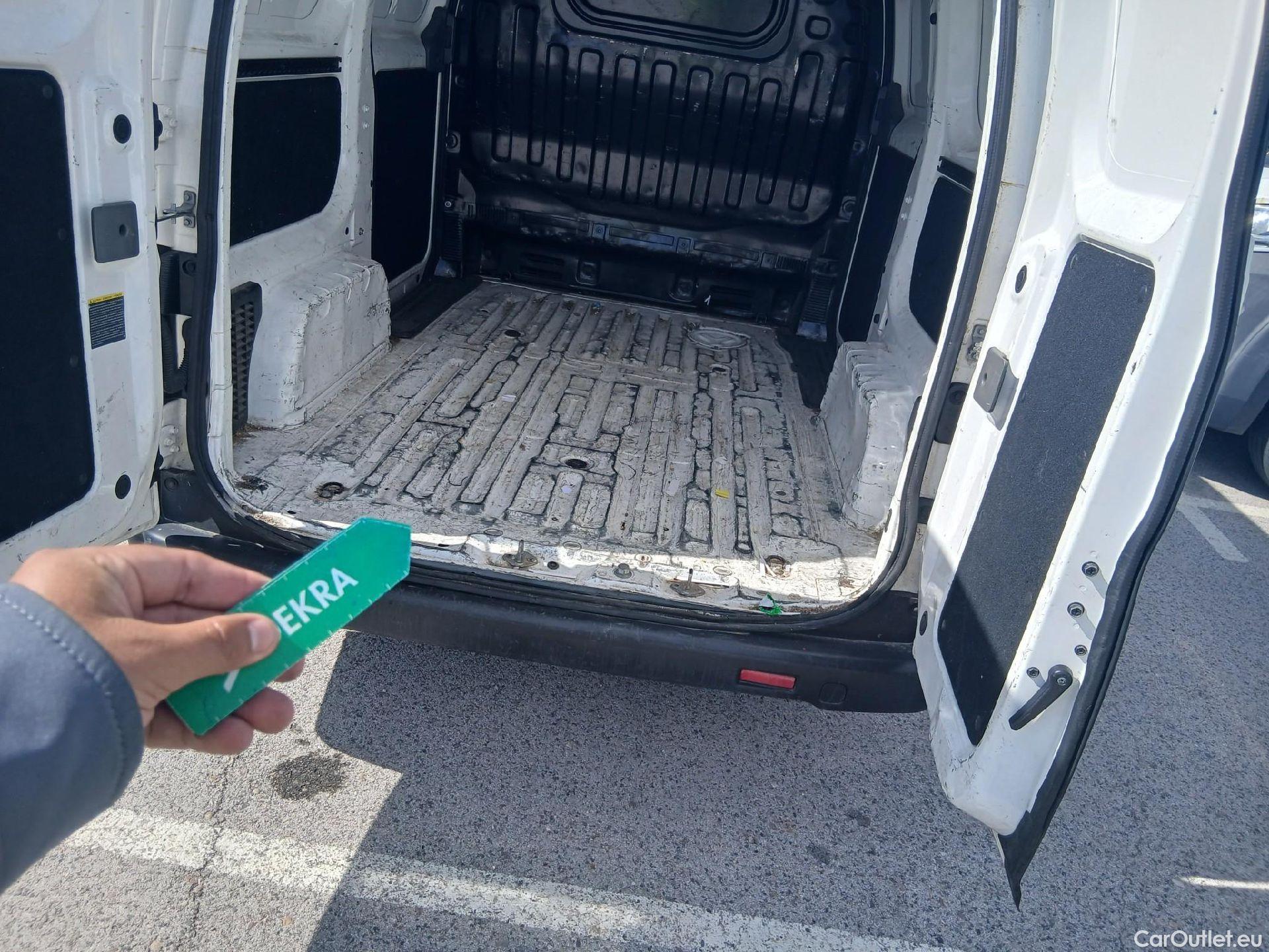  Nissan  NV200 NISSAN  VU 5p 1G furgón 1.5dCi 66kW (90CV) COMFORT #1