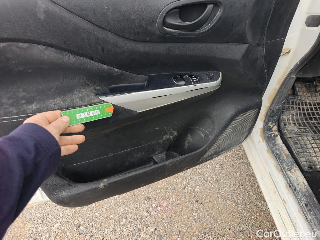  Nissan  Navara NISSAN  / 2015 / 4P / pickup Doble Cab. 2.3dCi 120kW(160CV) Visia #21