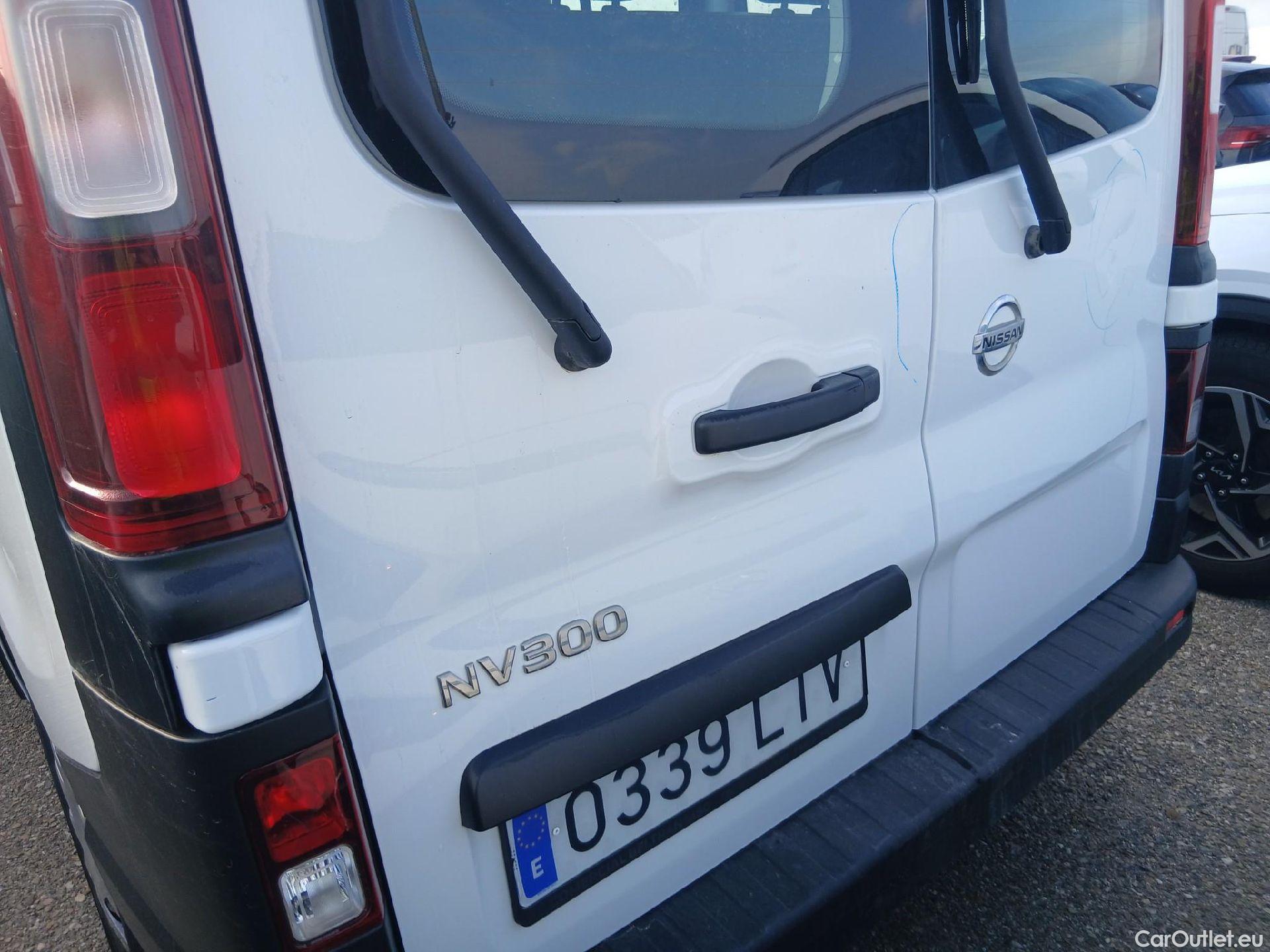  Nissan  NV300 NISSAN  / 2021 / 4P / monovolumen Combi 9 2.0dCi 81kW L1H1 1T Comfort #7