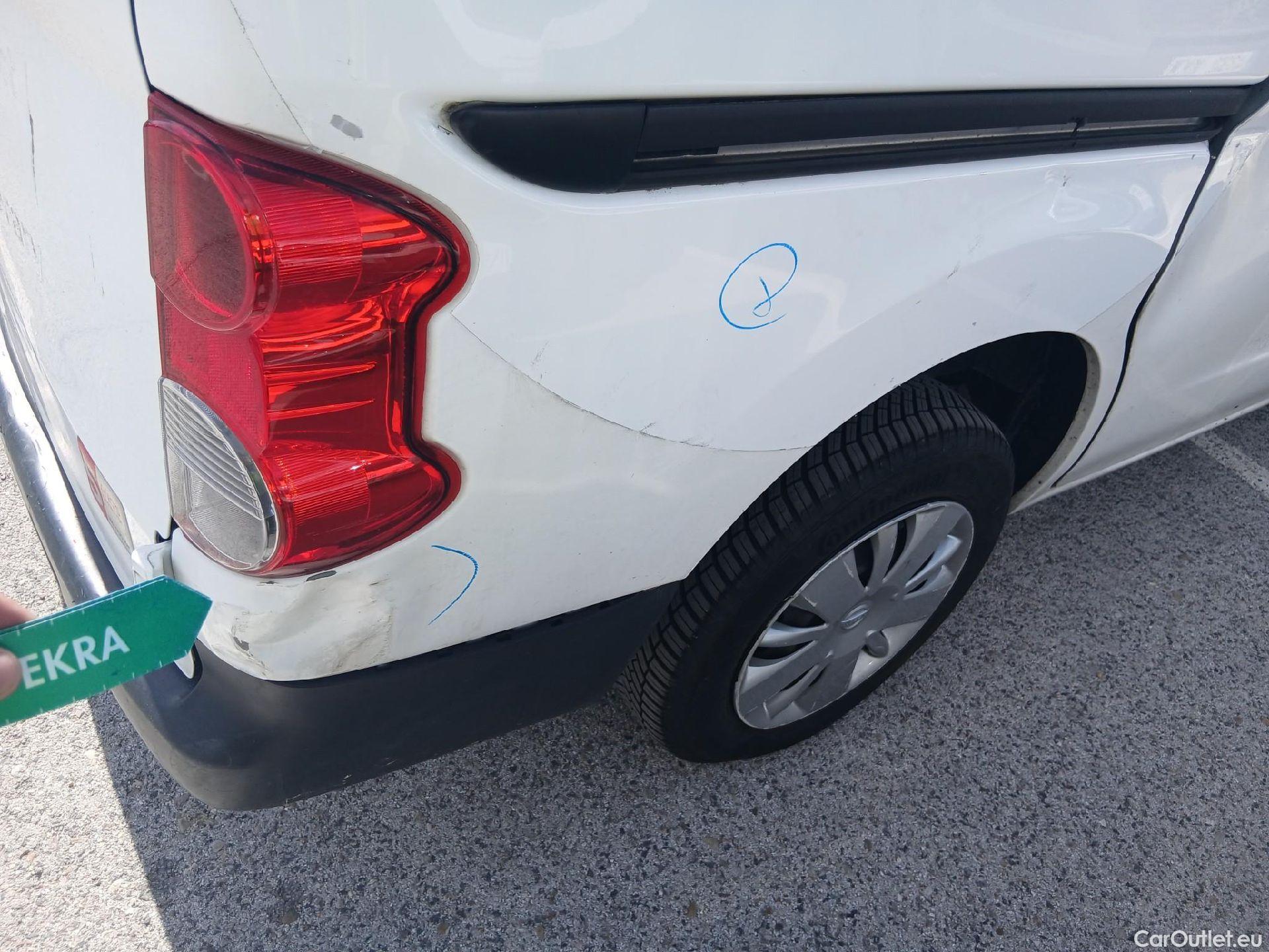  Nissan  NV200 NISSAN  VU 5p 1G furgón 1.5dCi 66kW (90CV) COMFORT #55