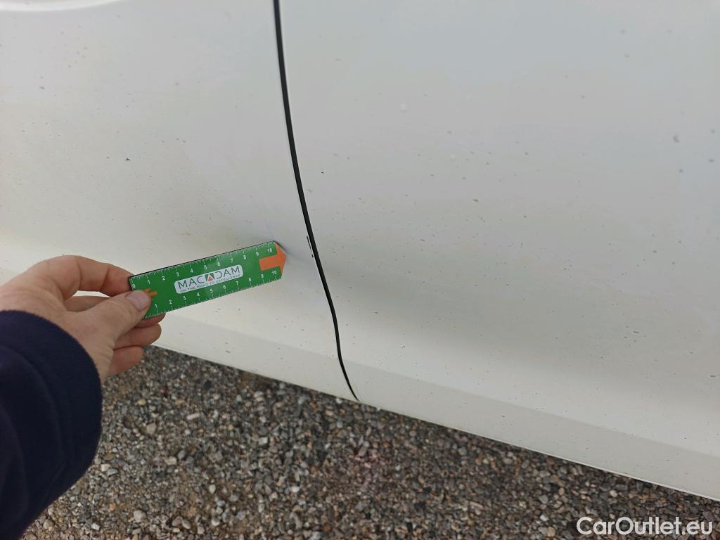  Nissan  Navara NISSAN  / 2015 / 4P / pickup Doble Cab. 2.3dCi 120kW(160CV) Visia #35