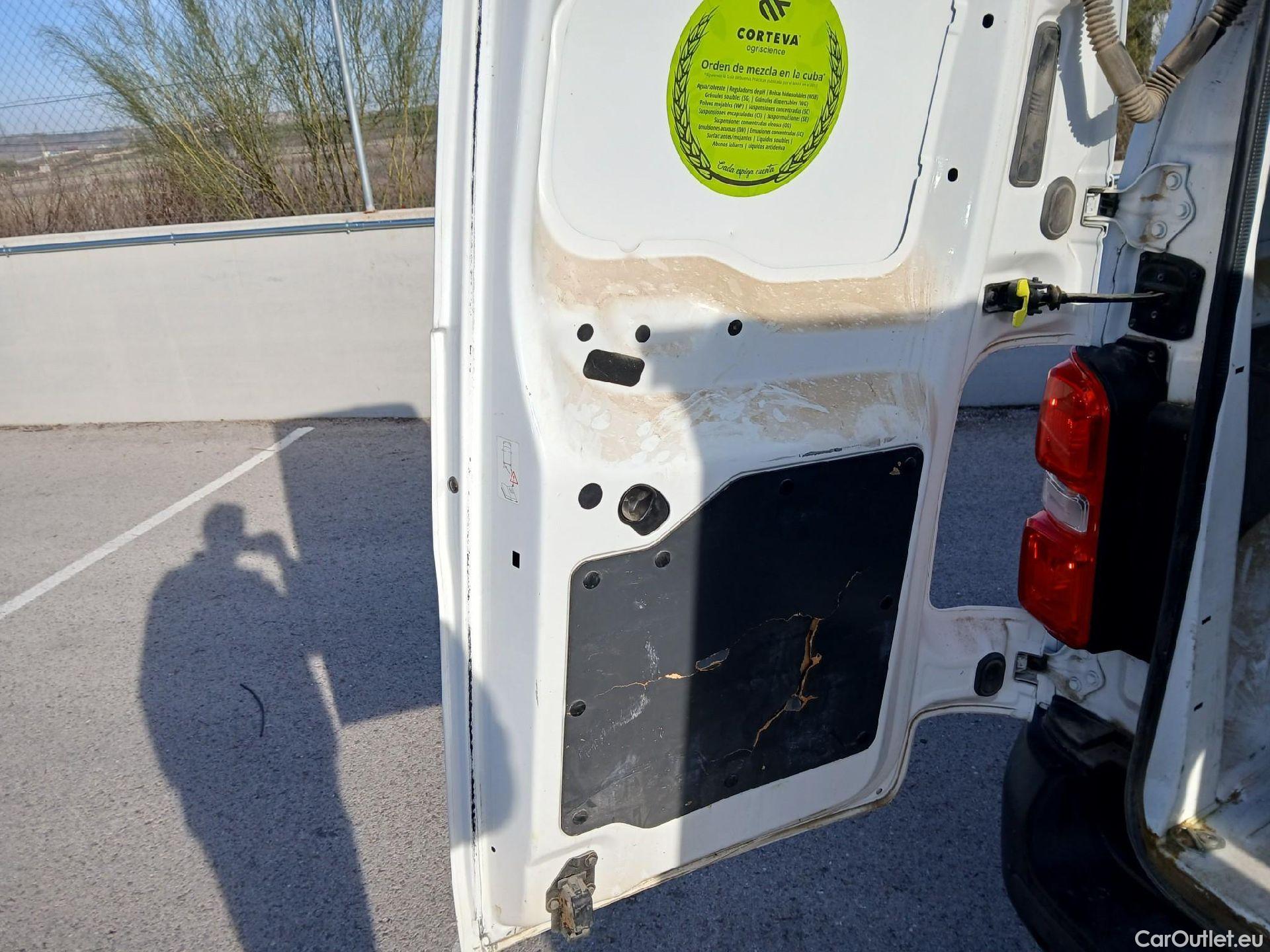  Opel  Vivaro OPEL  / 2019 / 4P / furgón 1.5 Diésel 74kW (100CV) M Std Express (AC2) #8