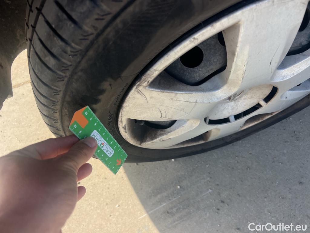  Nissan  NV200 NISSAN NV250 / 2019 / 4P / furgón 2pl 1.5dCi 70 kW (95CV) L2H1 ÓPTIMA #56