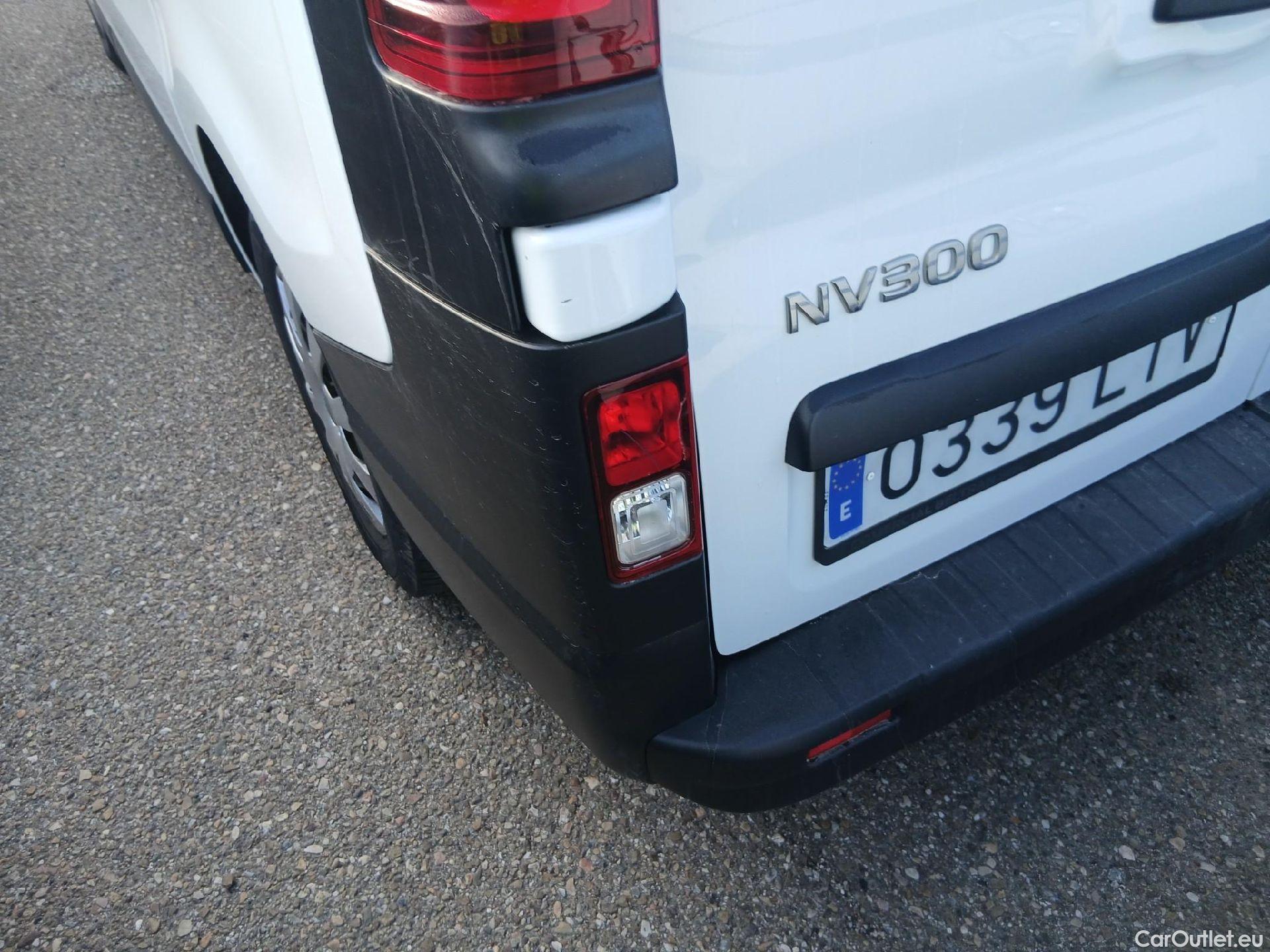 Nissan  NV300 NISSAN  / 2021 / 4P / monovolumen Combi 9 2.0dCi 81kW L1H1 1T Comfort #5