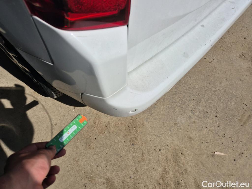  Opel  Combo OPEL  Life / 2018 / 5P / monovolumen compacto 1.5 TD 56kW (75CV) Selective L #8