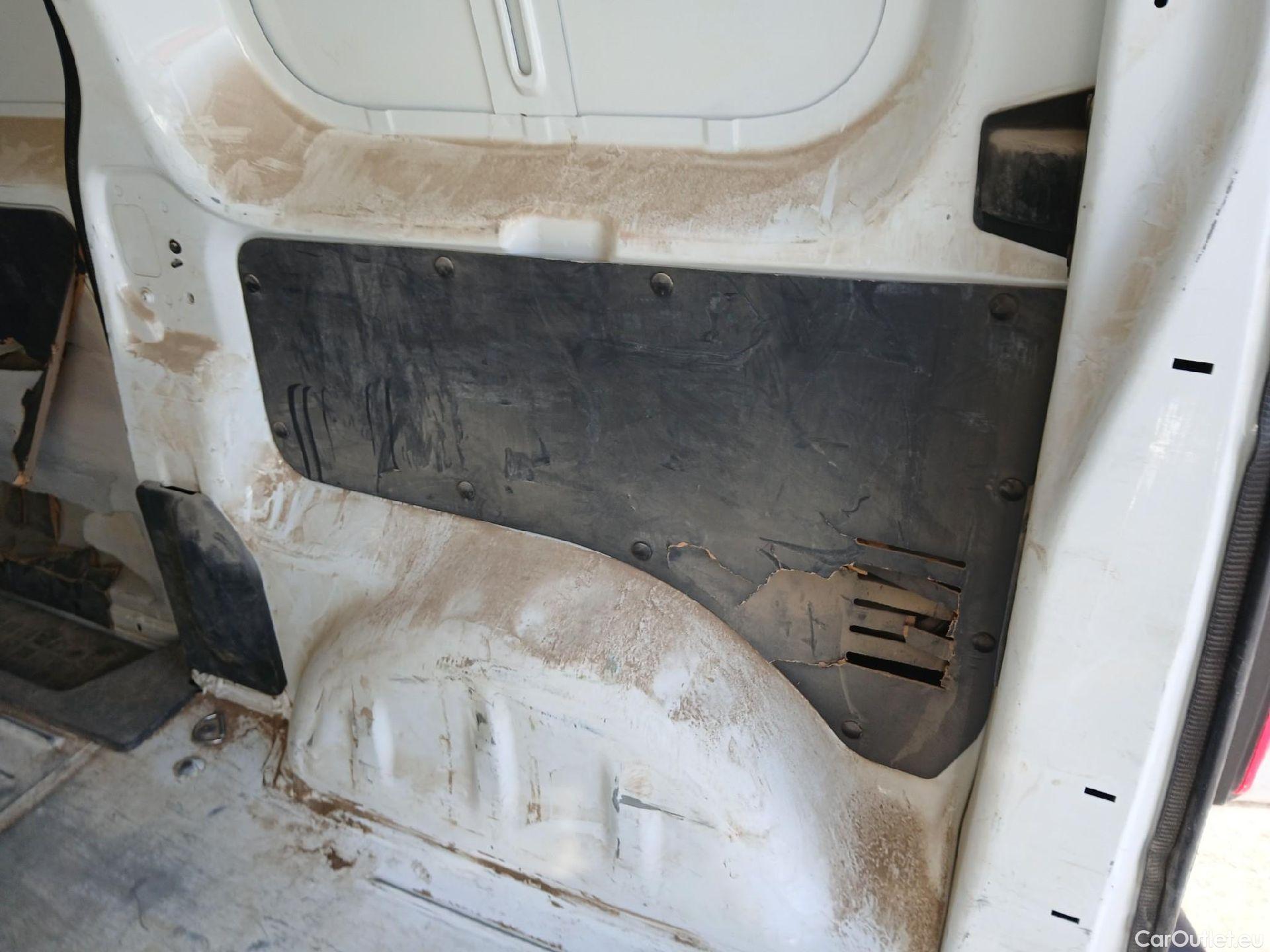  Opel  Vivaro OPEL  / 2019 / 4P / furgón 1.5 Diésel 74kW (100CV) M Std Express (AC2) #21