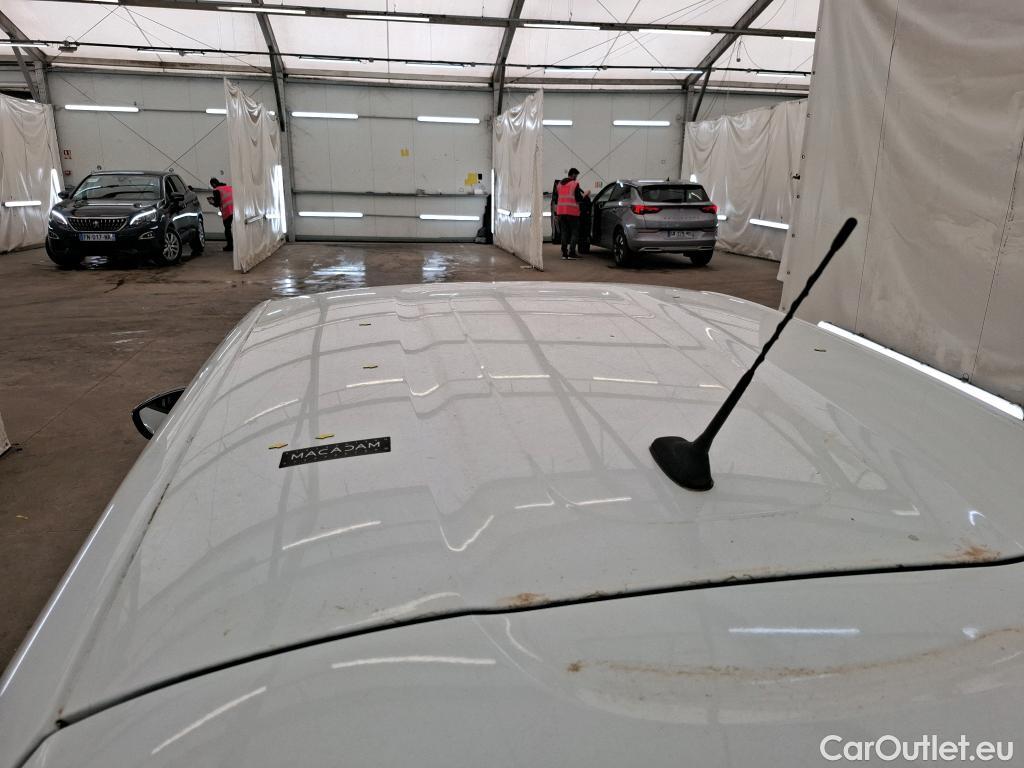  Citroen  C3  Société Feel 1.5 BlueHDI 100CV BVM5 E6dT #1