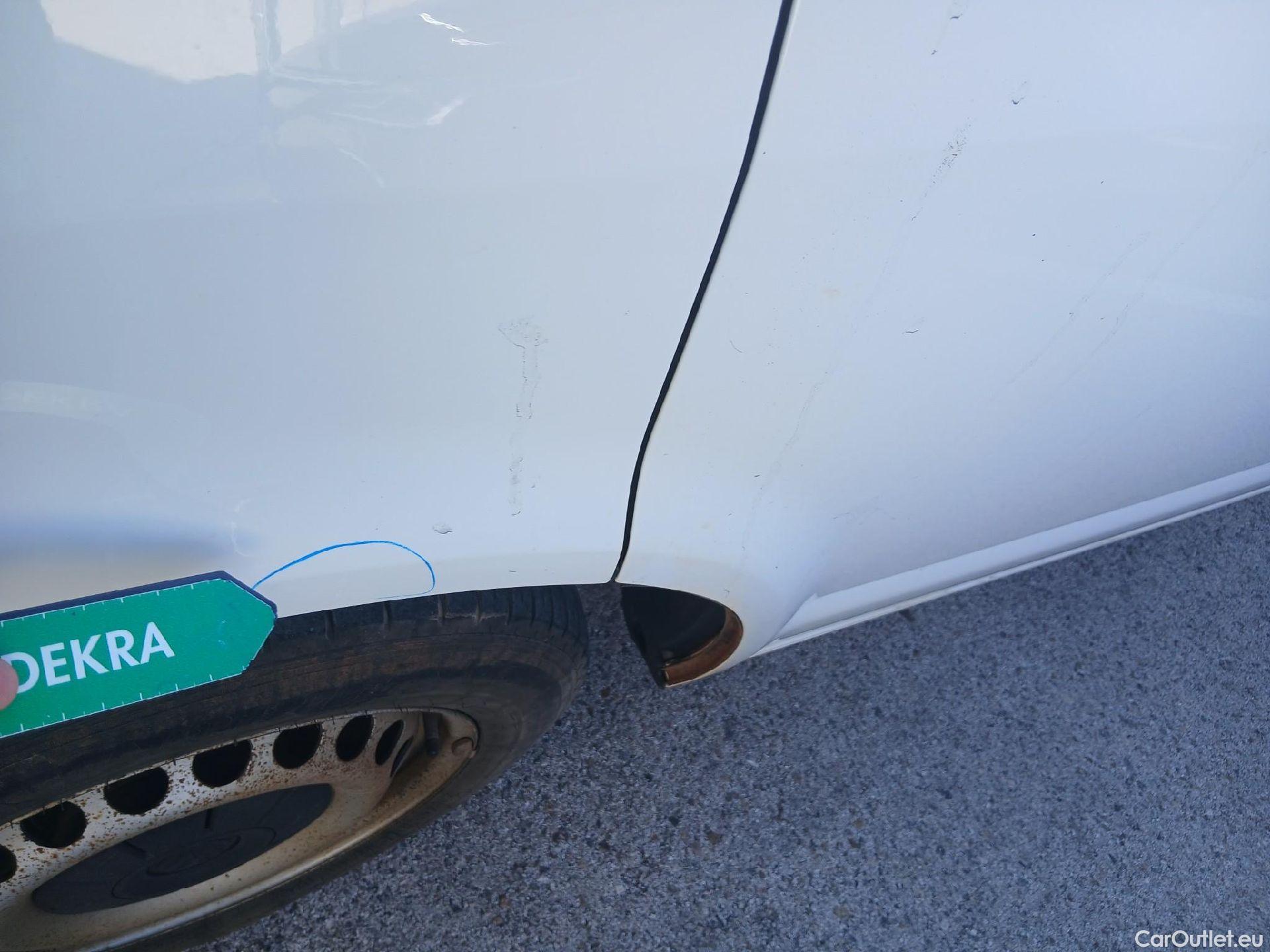  Volkswagen  Transporter VOLKSWAGEN  / 2015 / 4P / furgón Furgón Corto TN 2.0 TDI 110kW BMT 4Mot #24