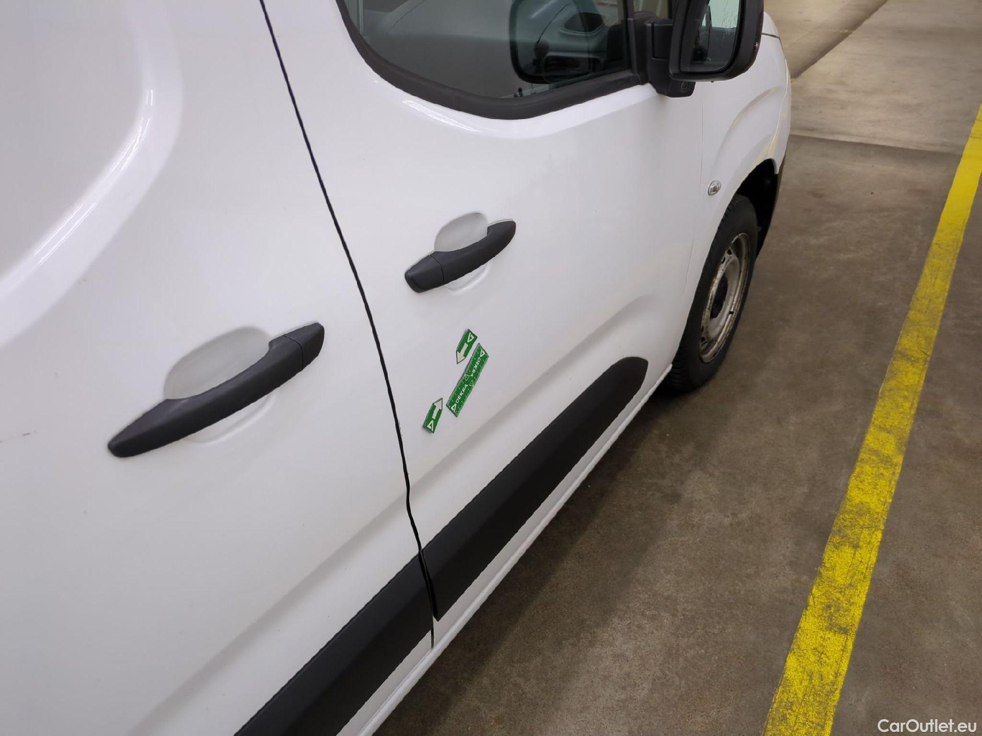  Citroen  Berlingo  Fourgon Driver M 650 1.5 BlueHDi 100CV BVM6 E6d #16